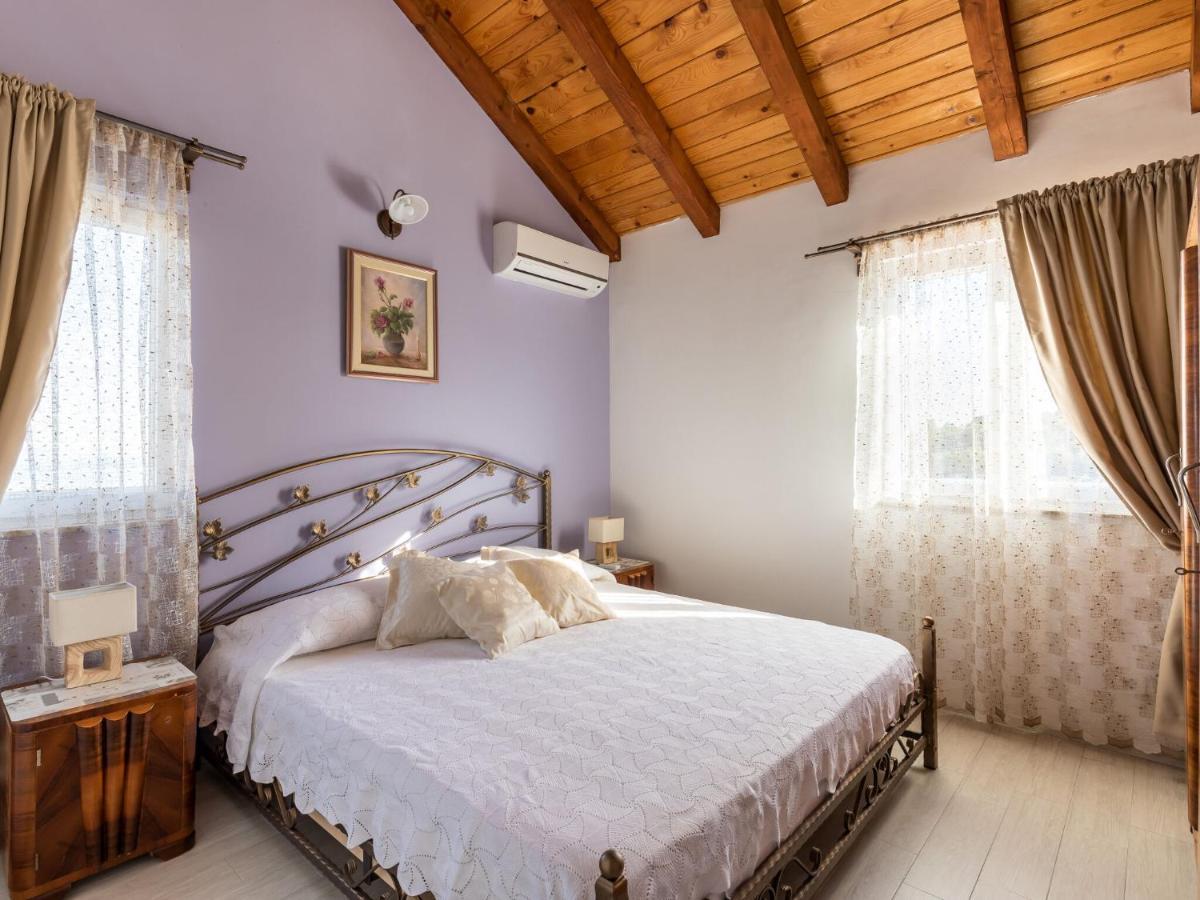 Luxurious Villa In Selca With Pool Zewnętrze zdjęcie