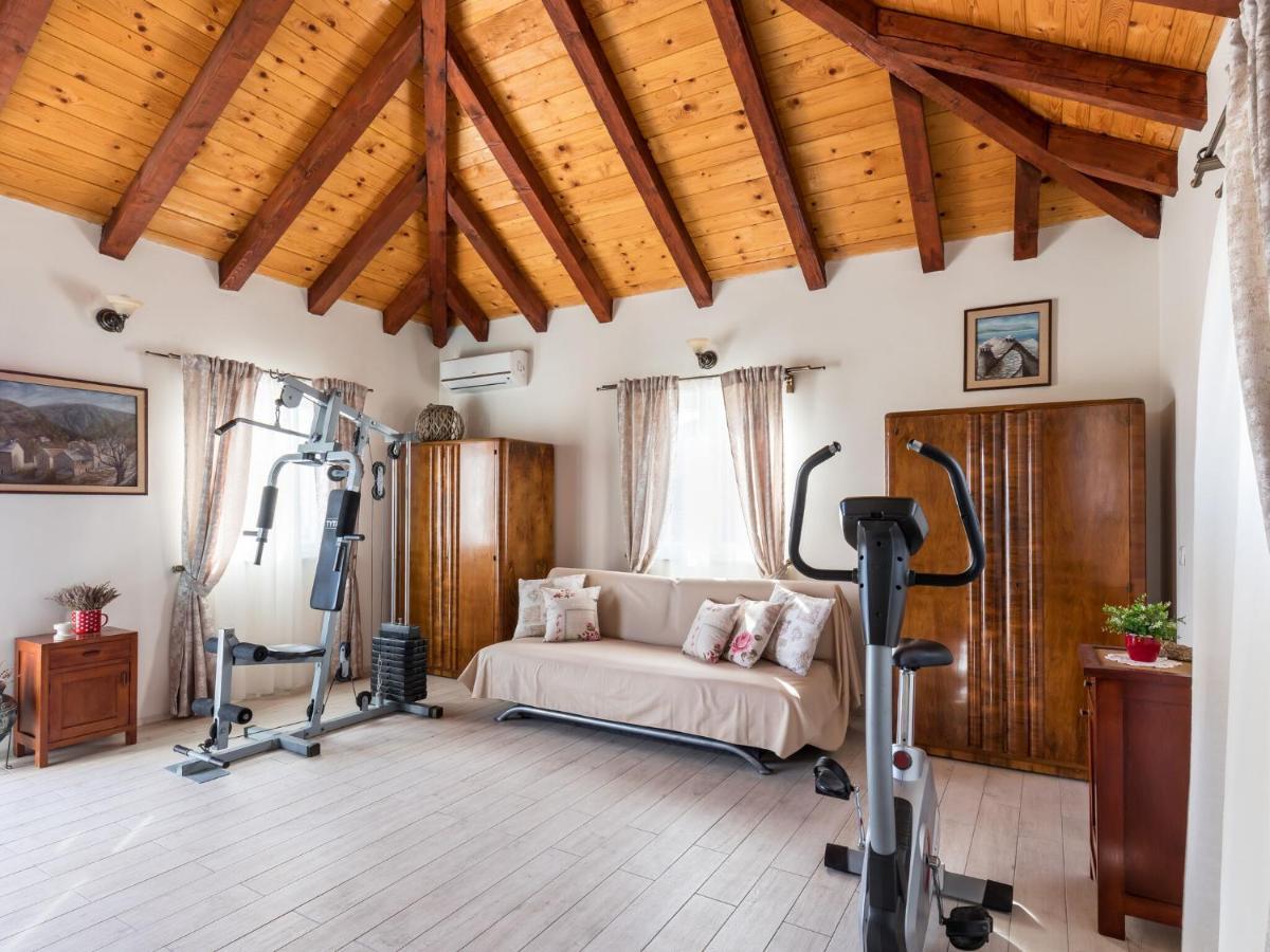 Luxurious Villa In Selca With Pool Zewnętrze zdjęcie